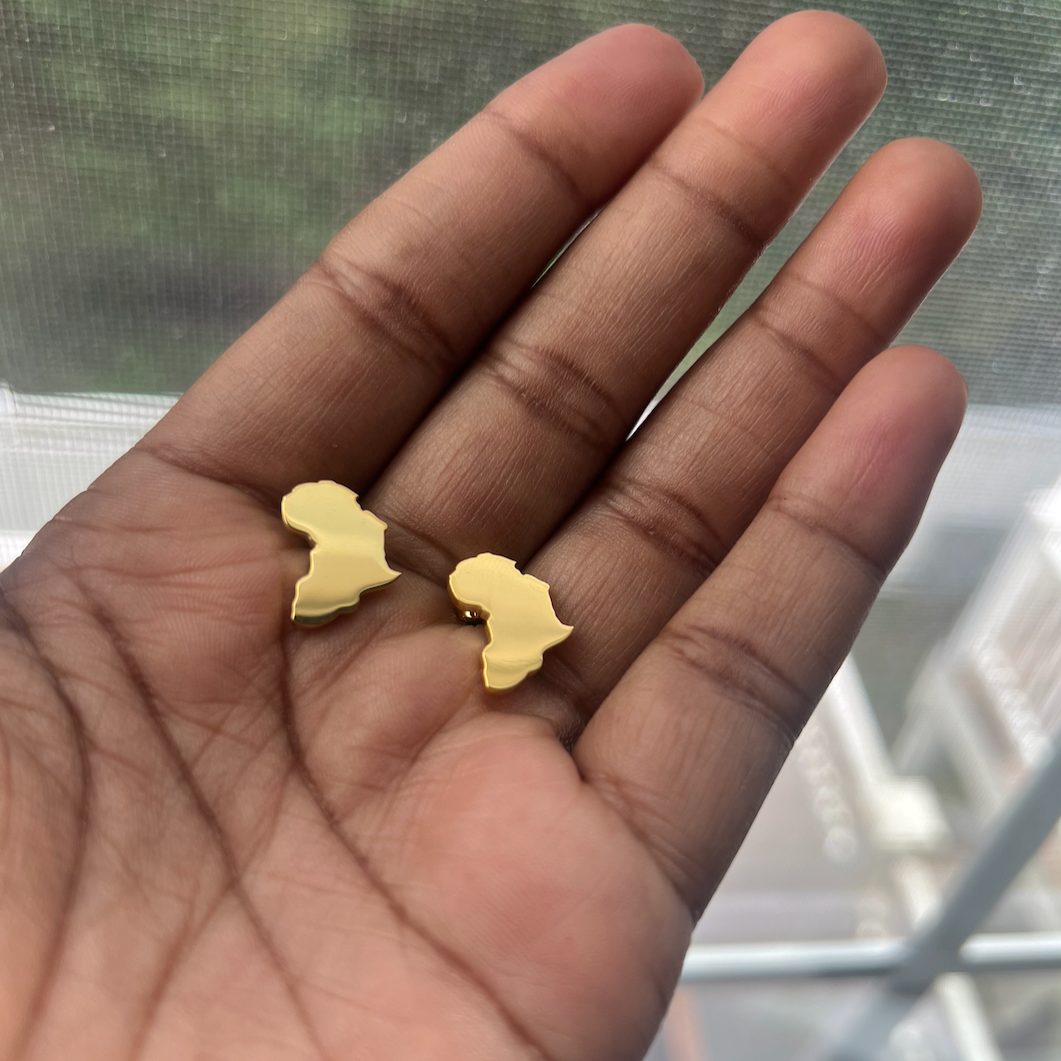 Ulo Medium | Medium Africa Stud Earrings