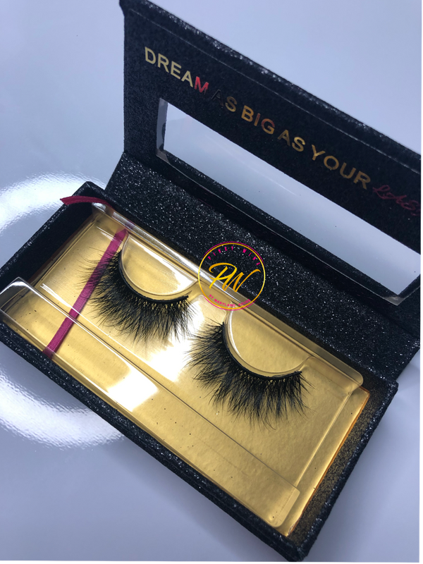 Umuariam | Strip Eyelashes Extensions